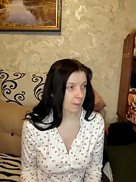 Chamoomile online show from February 17, 2026, 8:06 pm