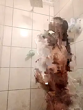 01Wetlips online show from February 5, 2026, 7:53 pm