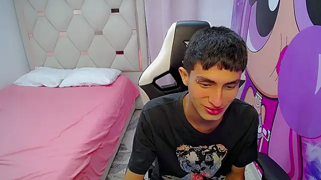 Snapshot of Akyra_latinn chatting on February 16, 2026, 11:53 am Akyra latinn online show from February 16, 2026, 11:53 am