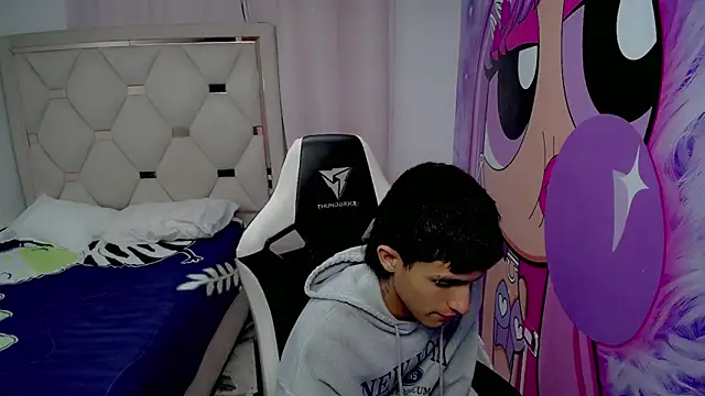 Snapshot of Akyra_latinn chatting on February 2, 2026, 12:15 pm Akyra latinn online show from February 2, 2026, 12:15 pm