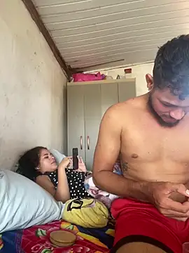 Snapshot of casal_prosperar chatting on February 3, 2026, 7:52 pm casal prosperar online show from February 3, 2026, 7:52 pm