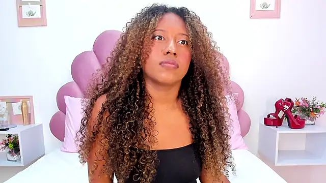 Ms zozi  online show from February 2, 2026, 1:32 pm