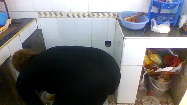 Snapshot of mbaliNzimande chatting on March 2, 2026, 8:21 am mbaliNzimande online show from March 2, 2026, 8:21 am