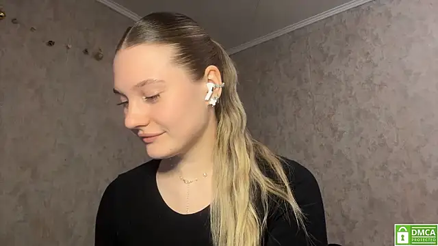 Jolievic online show from February 1, 2026, 5:11 pm