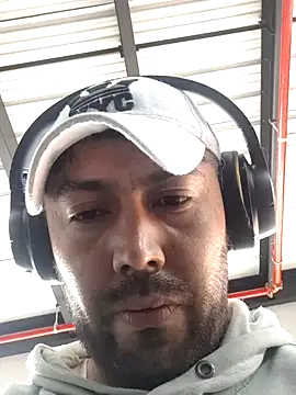 Snapshot of michell_veryhot chatting on May 23, 2026, 12:26 pm michell veryhot online show from May 23, 2026, 12:26 pm
