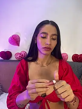 Snapshot of JuliaaVega chatting on February 11, 2026, 12:05 pm JuliaaVega online show from February 11, 2026, 12:05 pm