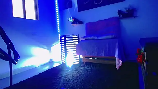 Tatoo Noah online show from April 3, 2026, 1:06 pm