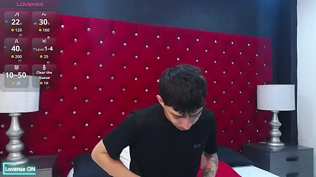 Logan Woods online show from February 5, 2026, 10:05 pm