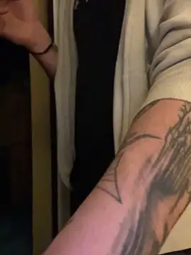 Snapshot of InkedGuy1 chatting on February 25, 2026, 8:52 pm InkedGuy1 online show from February 25, 2026, 8:52 pm