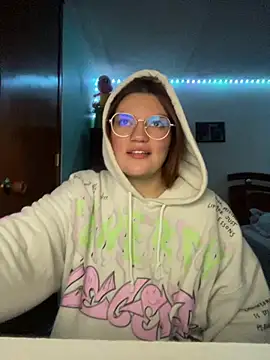 Snapshot of Vixroy7 chatting on February 17, 2026, 12:41 am Vixroy7 online show from February 17, 2026, 12:41 am