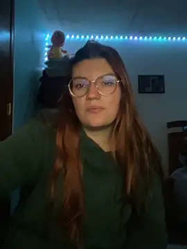 Snapshot of Vixroy7 chatting on February 11, 2026, 12:43 am Vixroy7 online show from February 11, 2026, 12:43 am