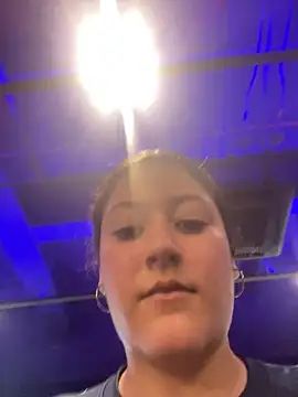 Snapshot of lizzy_luminair chatting on February 9, 2026, 8:51 pm lizzy luminair online show from February 9, 2026, 8:51 pm