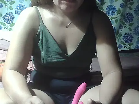 juliana babe online show from May 10, 2026, 12:09 pm