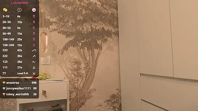 Snapshot of Hiaru_Cutie chatting on February 7, 2025, 8:33 am Hiaru Cutie online show from February 7, 2025, 8:33 am