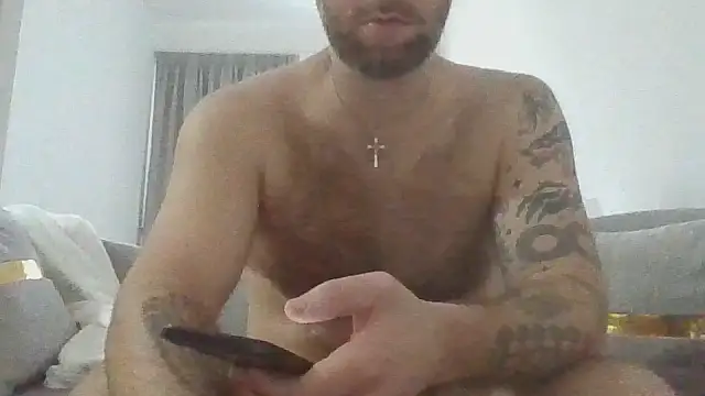 Maxxlopezz online show from January 18, 2026, 8:51 am