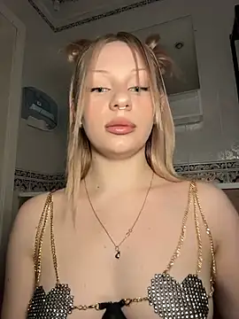 DayaFoxy online show from February 20, 2026, 11:45 am