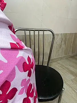 Snapshot of Real_Roma chatting on February 12, 2026, 11:21 am Real Roma online show from February 12, 2026, 11:21 am