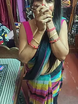 Snapshot of Little-Roshni chatting on February 6, 2026, 4:36 pm Little-Roshni online show from February 6, 2026, 4:36 pm