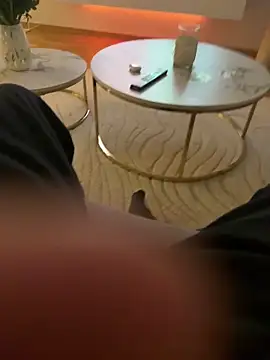 tony3729 online show from April 1, 2026, 7:44 pm