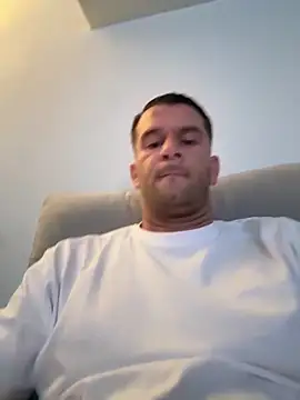 Snapshot of tony3729 chatting on May 14, 2026, 12:07 am tony3729 online show from May 14, 2026, 12:07 am