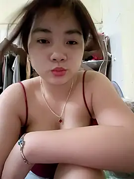 Snapshot of Pinks_cool chatting on June 12, 2026, 8:23 am Pinks cool online show from June 12, 2026, 8:23 am