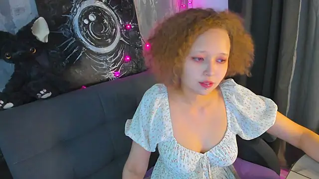 Snapshot of Senya_Sol chatting on June 4, 2026, 10:14 pm Senya Sol online show from June 4, 2026, 10:14 pm