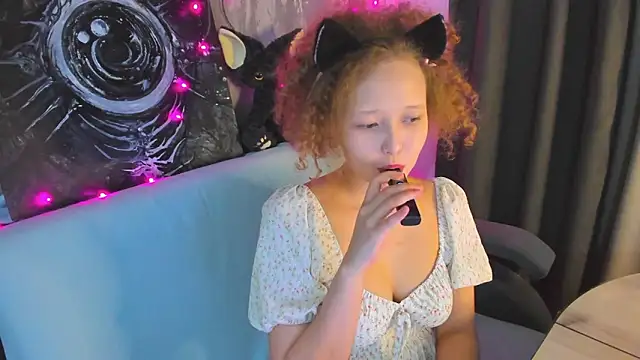Snapshot of Senya_Sol chatting on May 6, 2026, 10:25 pm Senya Sol online show from May 6, 2026, 10:25 pm