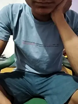 Snapshot of its_rising_star chatting on February 12, 2026, 7:41 am its rising star online show from February 12, 2026, 7:41 am