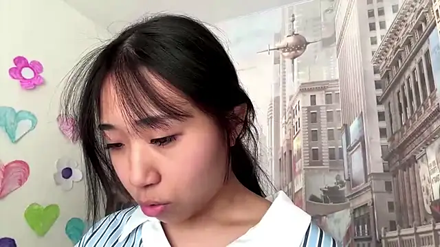 SweetMiaXO online show from April 16, 2026, 10:12 pm