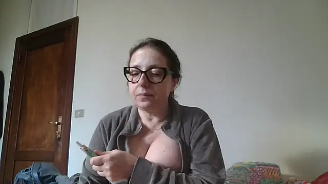 Miasexmilf online show from March 20, 2026, 3:35 pm