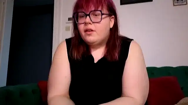 Snapshot of ProfaneHekate chatting on February 2, 2026, 4:17 pm ProfaneHekate online show from February 2, 2026, 4:17 pm