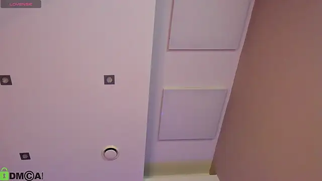 Vanessa Harr1s online show from April 11, 2026, 8:29 am