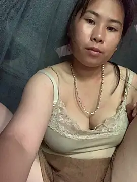 patry33 online show from August 4, 2026, 1:54 am