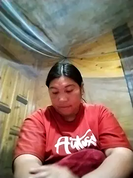 kussecka online show from February 14, 2026, 2:45 am