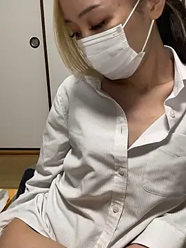 Snapshot of yui__yuichan chatting on March 3, 2026, 4:52 am yui yuichan online show from March 3, 2026, 4:52 am