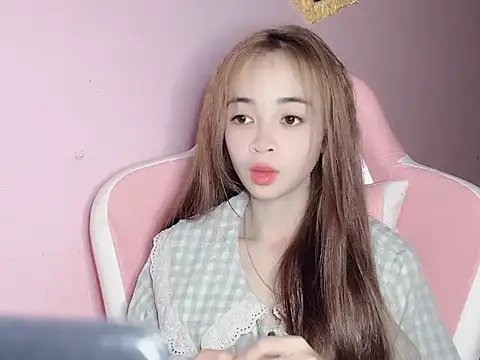 Emily031 online show from March 6, 2026, 6:14 pm