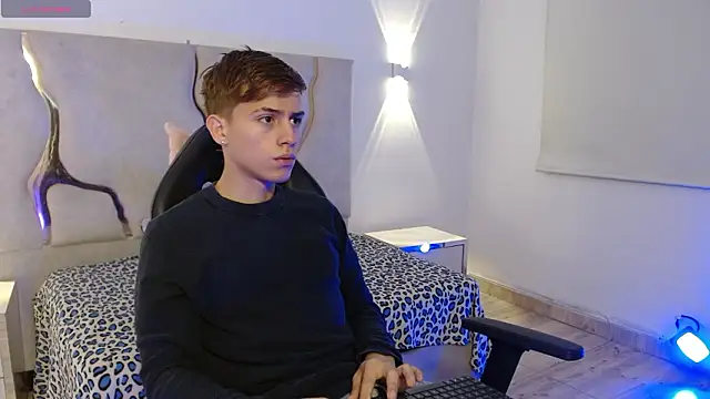 EVAN TAY online show from March 14, 2026, 3:34 am