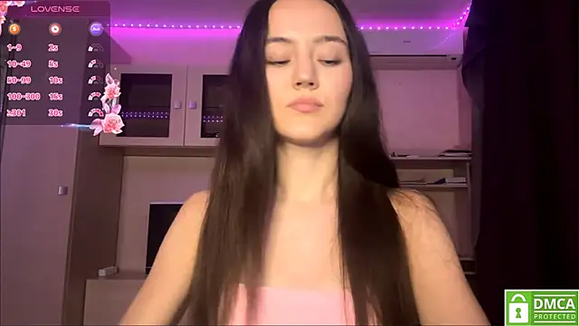 Snapshot of Kiaicatie chatting on July 10, 2026, 2:28 pm Kiaicatie online show from July 10, 2026, 2:28 pm