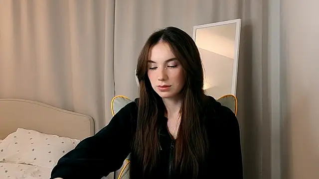 ssandralovin online show from February 16, 2026, 7:56 pm