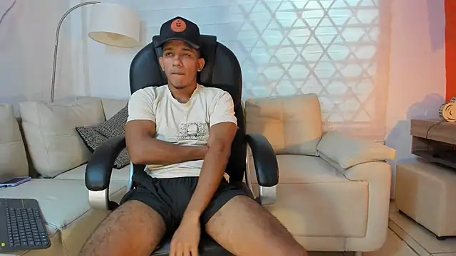 ricky spensar23cm  online show from March 22, 2026, 2:15 am