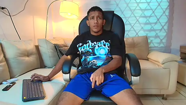 ricky spensar23cm  online show from April 6, 2026, 12:28 am