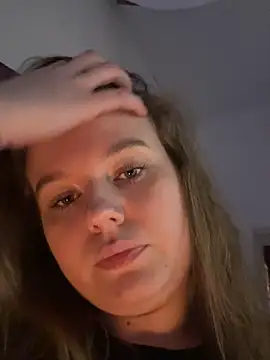 Agatha Gris online show from March 3, 2026, 9:44 pm