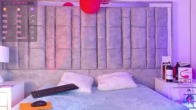 Ayla Han online show from February 24, 2026, 4:02 am