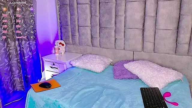 Ayla Han online show from June 12, 2026, 1:14 am