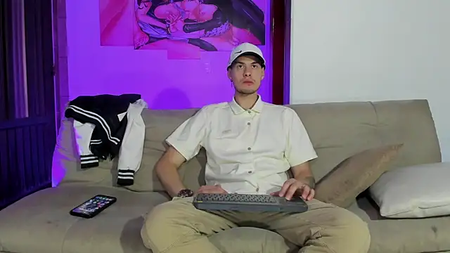 Snapshot of Vlad__night chatting on February 9, 2026, 12:03 pm Vlad night online show from February 9, 2026, 12:03 pm