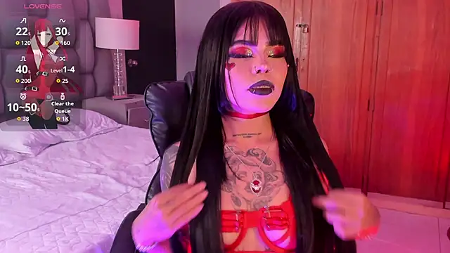 Snapshot of SweetDevil_7 chatting on February 14, 2026, 8:53 pm SweetDevil 7 online show from February 14, 2026, 8:53 pm