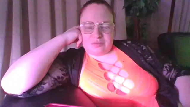 Sarahtjeuh  online show from March 11, 2026, 8:36 pm