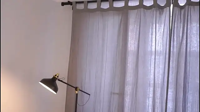 Snapshot of HellenSpelly chatting on February 24, 2026, 9:43 am HellenSpelly online show from February 24, 2026, 9:43 am