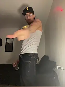 Maximuz1920 online show from April 2, 2026, 6:20 am