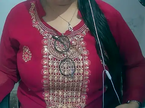 Cute Aliyaa online show from March 13, 2026, 9:25 am